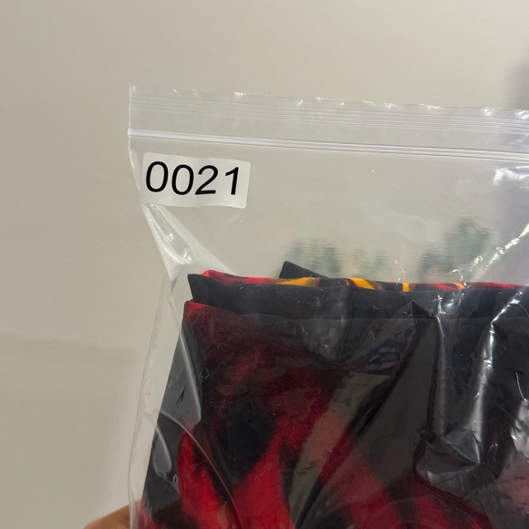 C-Two Men’s XL Black Red Tribal Flame Fire Print Button Down Shirt Y2K Bowling - Picture 5 of 6